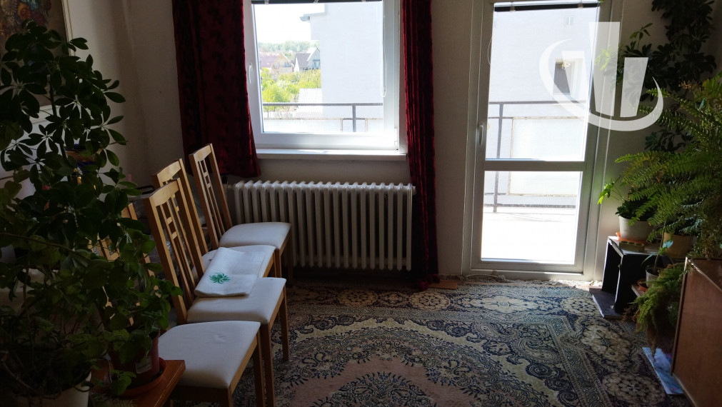 Predáme dvojgeneračný RD v obci Šoporňa