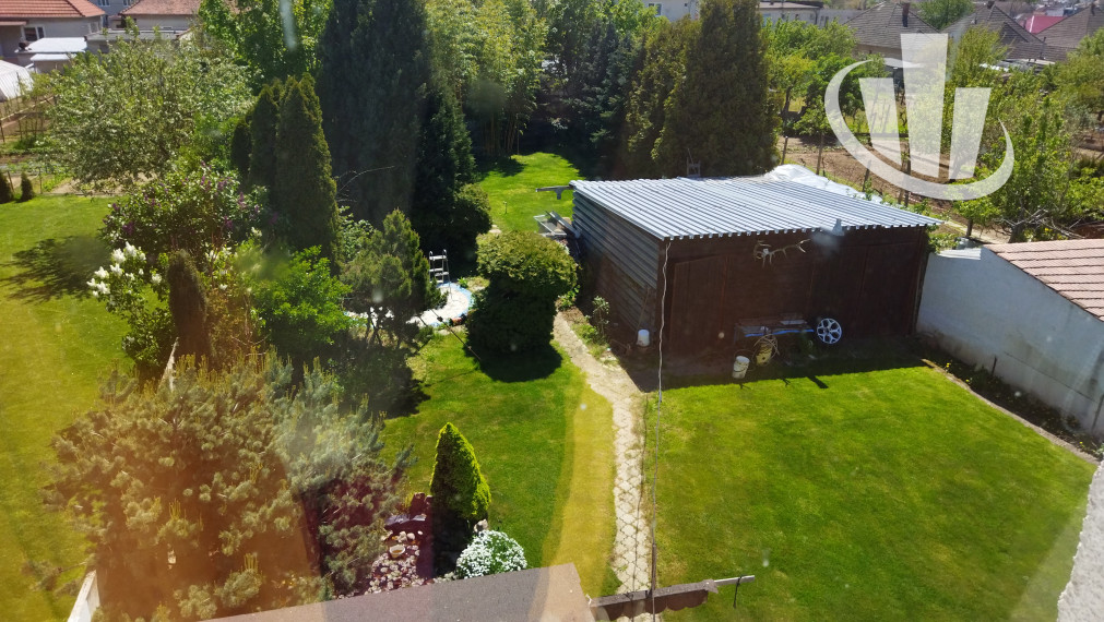 Predáme dvojgeneračný RD v obci Šoporňa