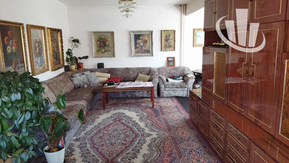 Predáme dvojgeneračný RD v obci Šoporňa