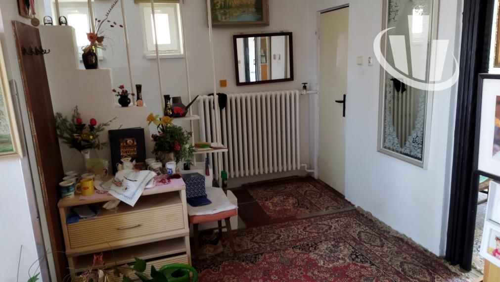 Predáme dvojgeneračný RD v obci Šoporňa