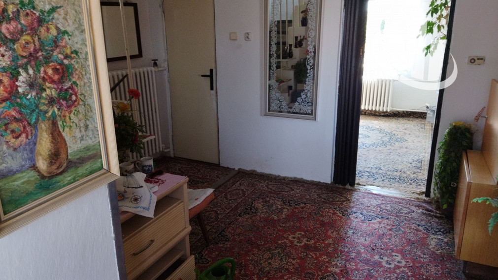 Predáme dvojgeneračný RD v obci Šoporňa