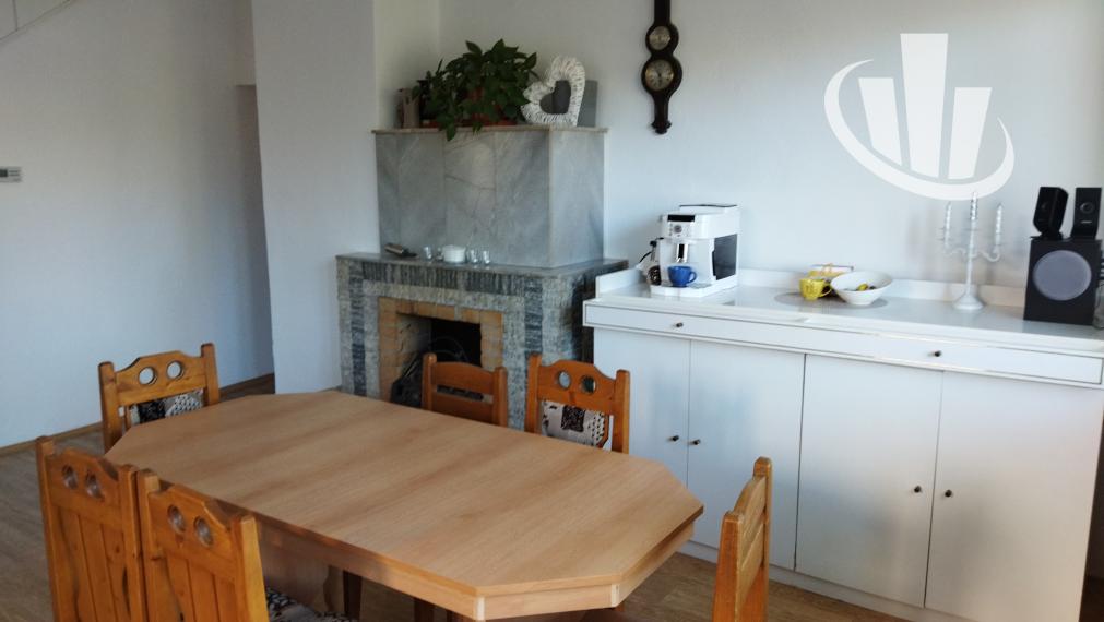 Predáme 7 izbový rodinný dom v obci Šoporňa,