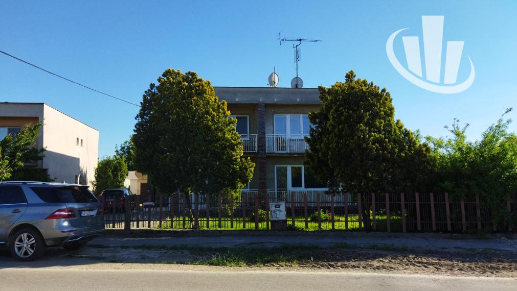 Predáme 7 izbový rodinný dom v obci Šoporňa,