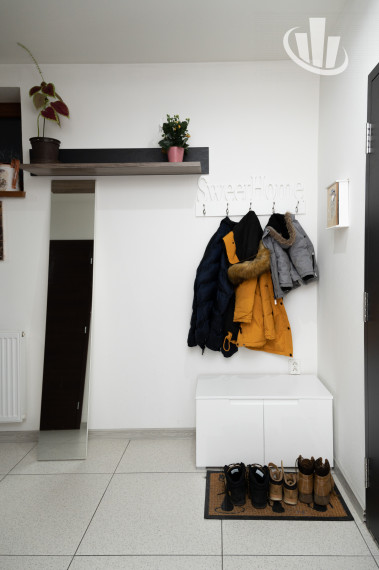 Predáme nadštandarný luxusne zariadený 3izbový byt