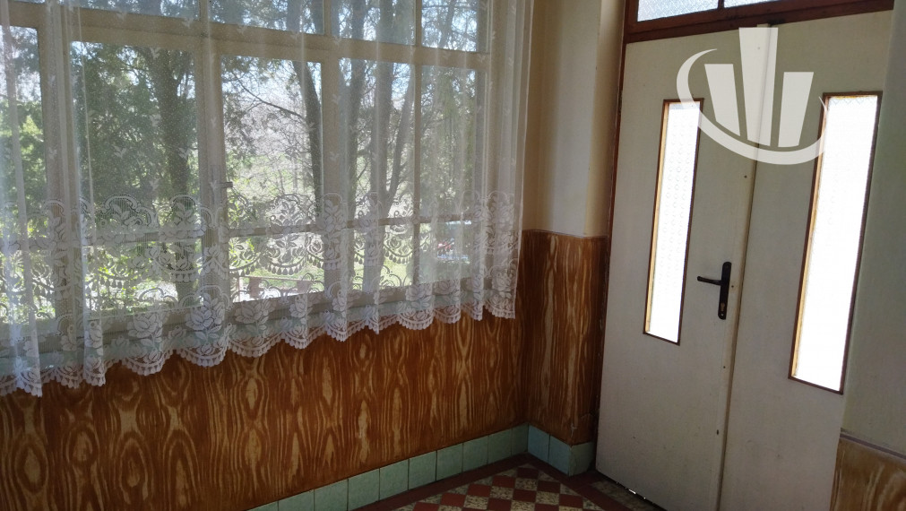 Predáme dvojgeneračný RD v obci Dlhá nad Váhom