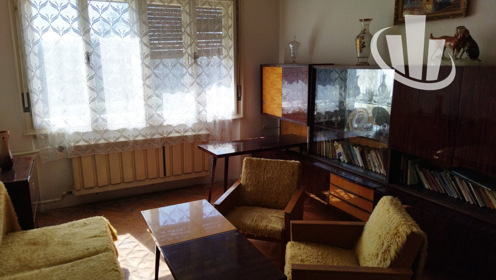 Predáme dvojgeneračný RD v obci Dlhá nad Váhom