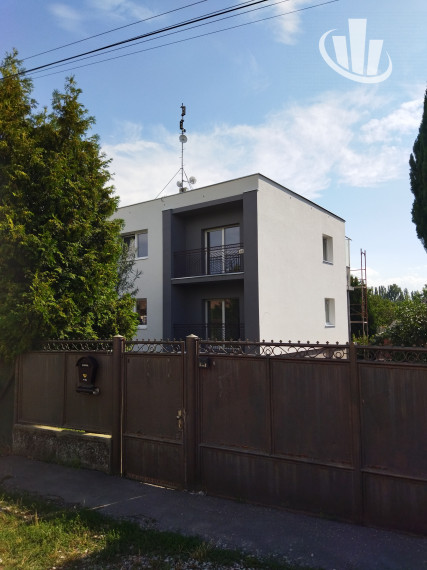 Výrazne znížená cena!Predáme dvojgeneračný rodinný dom