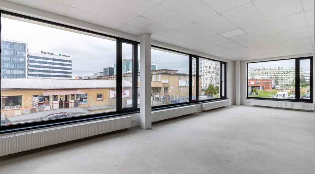 Administratívno-prevádzkova budova