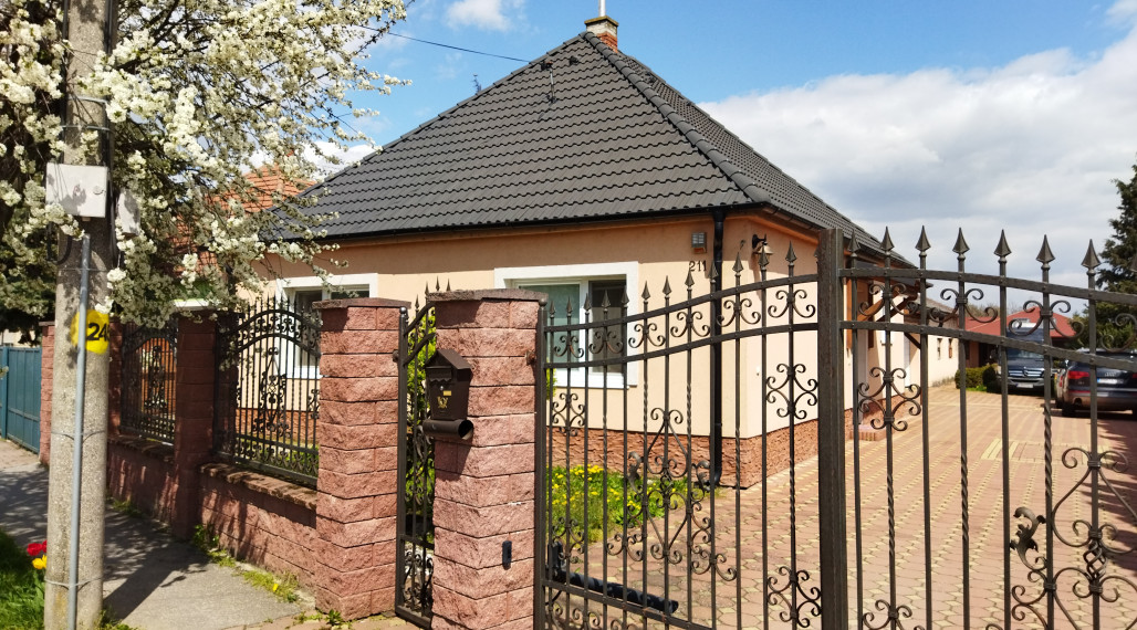 Predáme 4izb.RD v obci Šoporňa