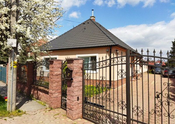 Predáme 4izb.RD v obci Šoporňa