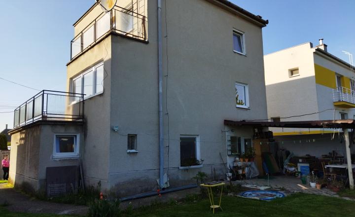 Predáme dvojgeneračný RD v obci Šoporňa - fotografia 14