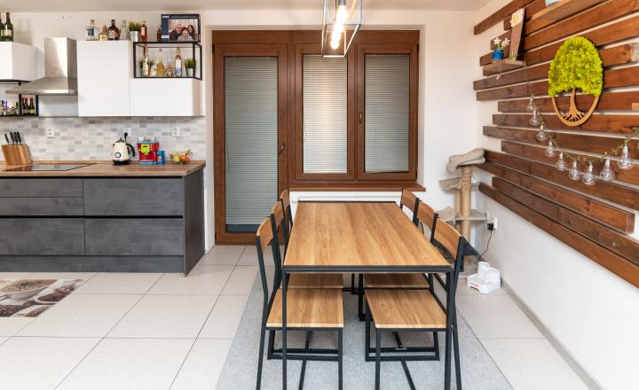 Predáme nadštandarný luxusne zariadený 3izbový byt - fotografia 6