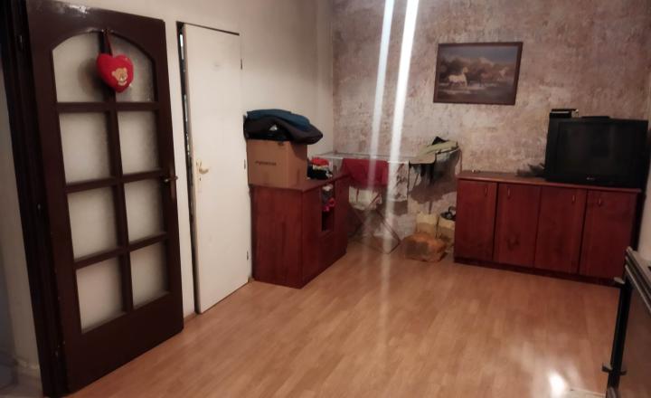 Predáme Rodinný dom - fotografia 6